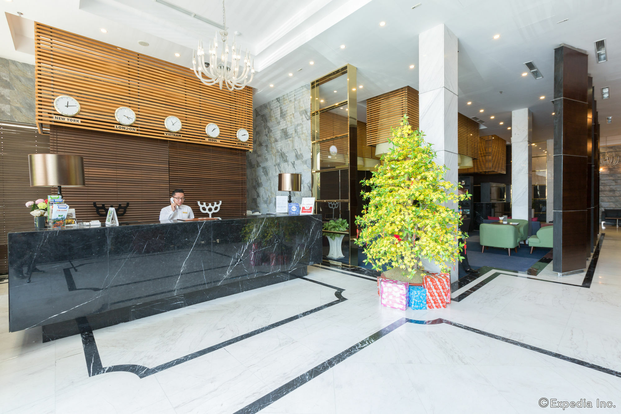 Charm Suite Residence Saigon โฮจิมินห์ซิตี้ ภายนอก รูปภาพ