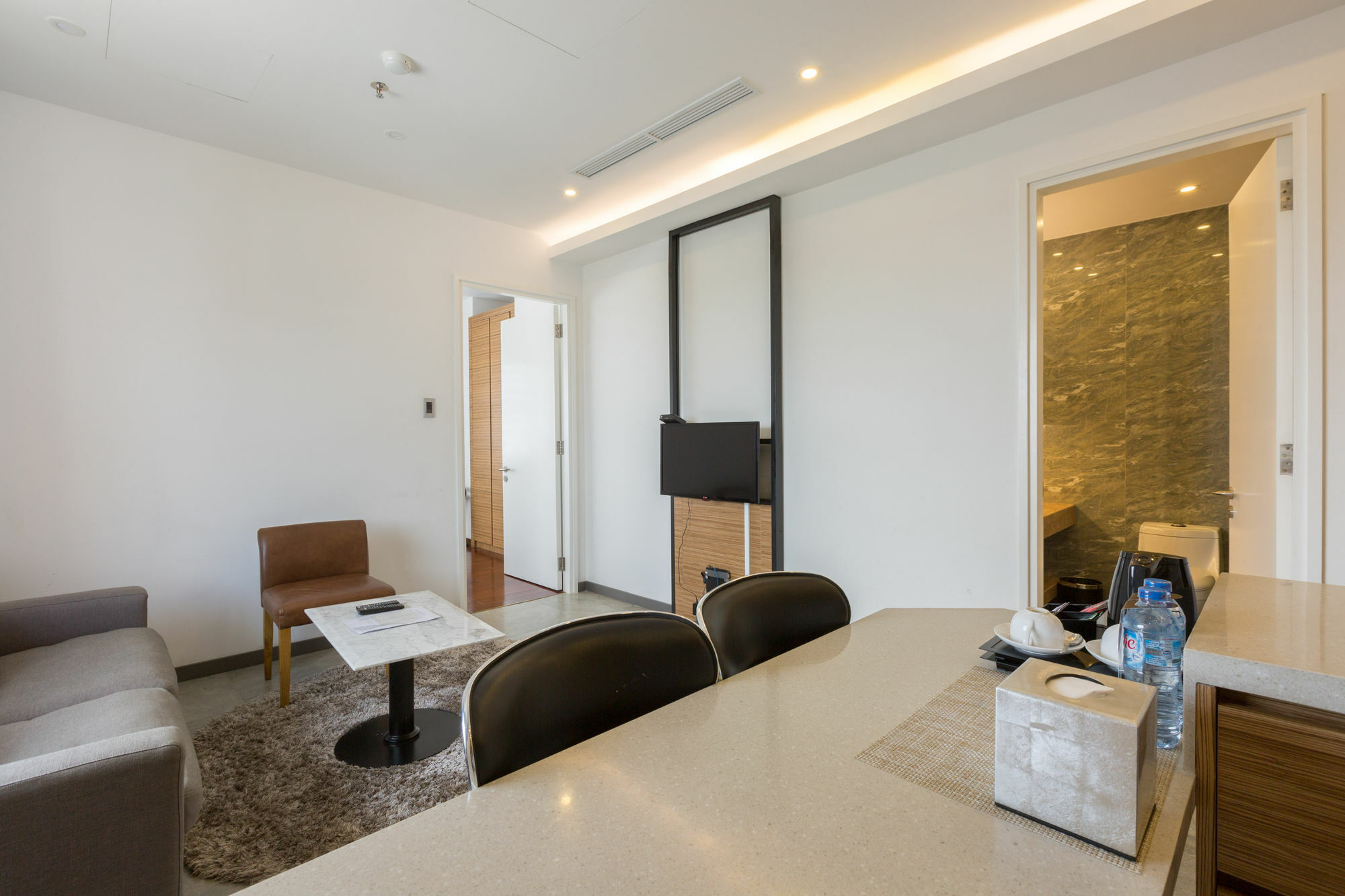 Charm Suite Residence Saigon โฮจิมินห์ซิตี้ ภายนอก รูปภาพ