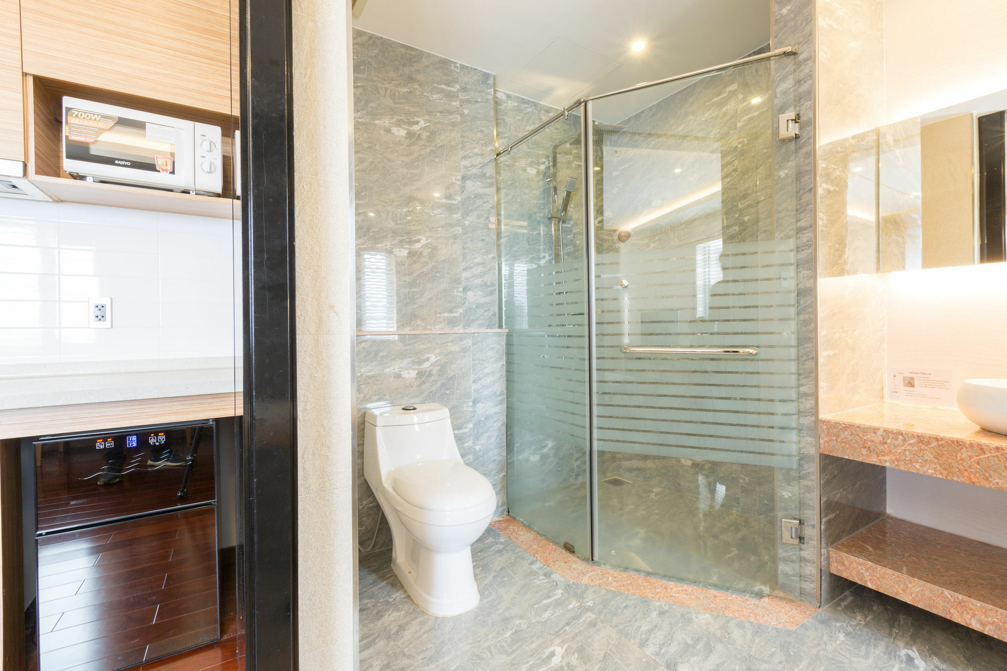 Charm Suite Residence Saigon โฮจิมินห์ซิตี้ ภายนอก รูปภาพ